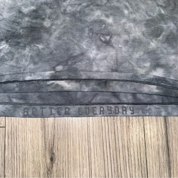 Lululemon Men’s Always Agile Diamond Dye Tee - Picture 6 of 9